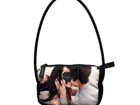 Heaven By Marc Jacobs Bag Nylon WHT BLACK KISSING BAG Supply