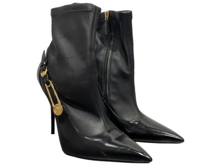 VERSACE Ankle Boots EU 39 Leather BLK Medusa Safety Pin on Sale